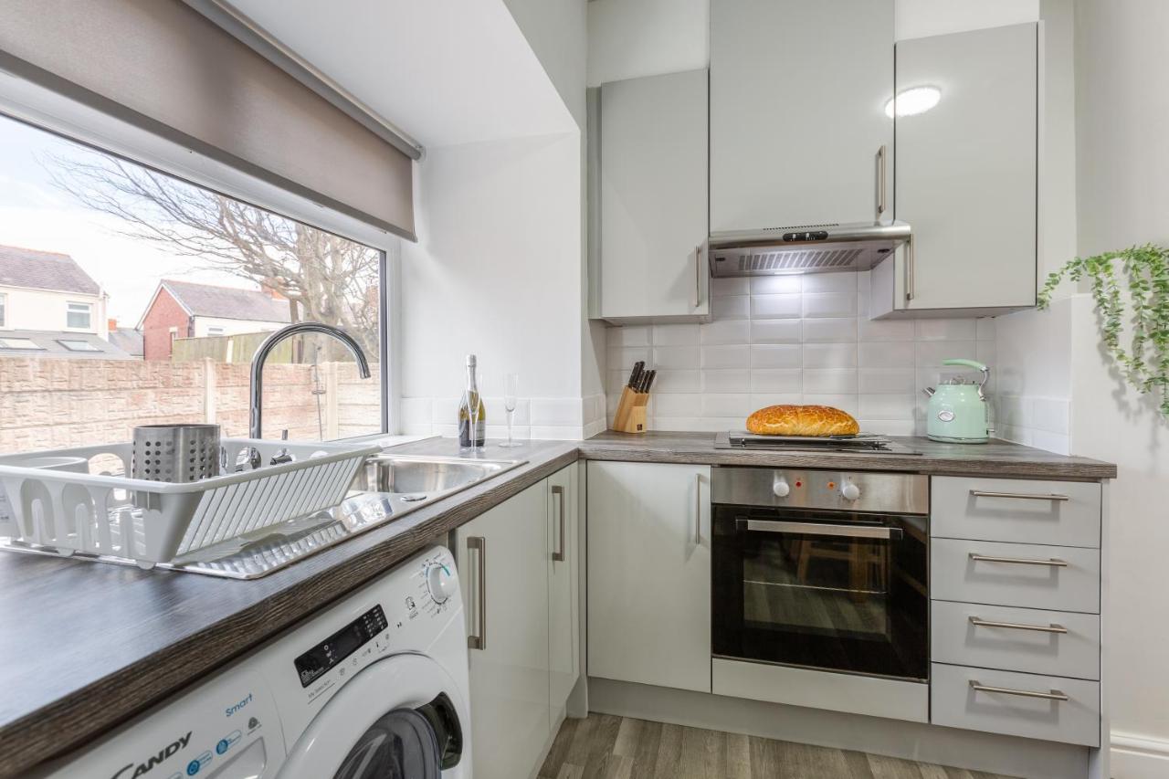 Hillside House - 2 Bedrooms Parking Wi-Fi Hospital Blackpool Exteriér fotografie